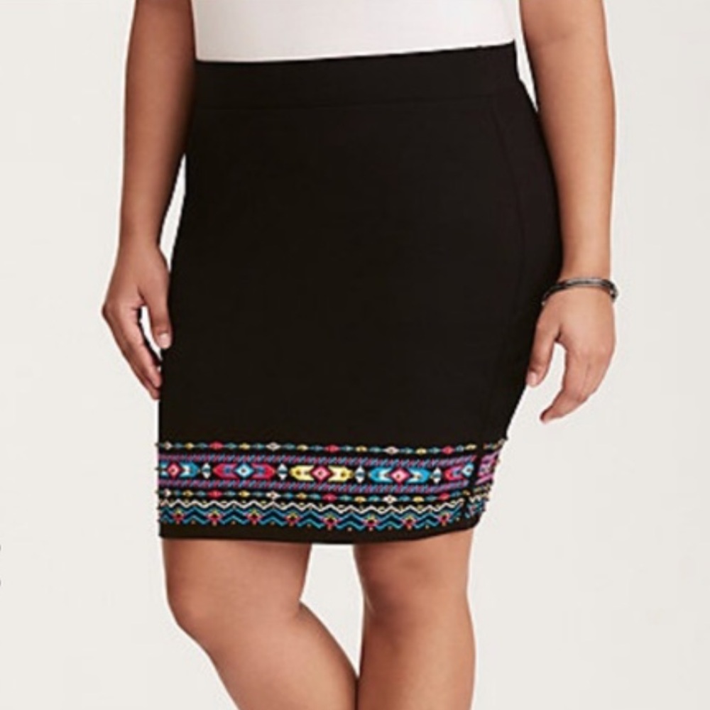 NWT Torrid Embroidered Pencil Skirt 2X